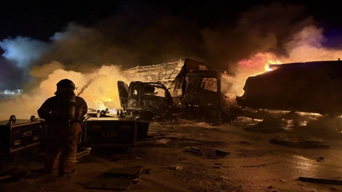 경북 영천 고속도로서 유조차 등 13대 연쇄충돌…2명 사망·4명 부상