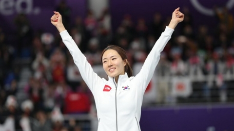 '빙속 여제' 이상화 500m 세계기록 12년 만에 깨져