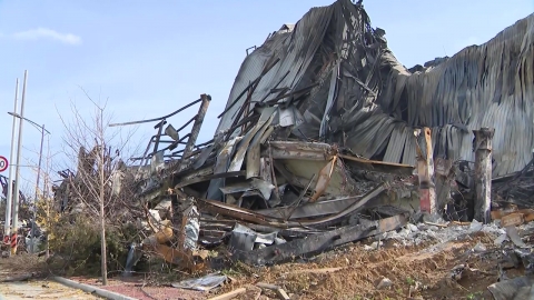 충남 천안 물류센터 화재 사흘째…"2차 피해 이어져"
