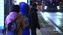 [날씨] '겨울 추위'에 귀마개까지 등장...서울 올가을 첫 영하권