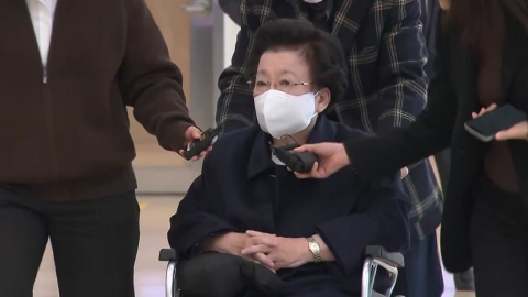 이배용 "금거북이 청탁 아냐"…공수처 검사들 영장 기각