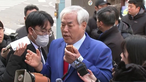 경찰, \'서부지법 사태\' 전광훈 목사 첫 소환 조사