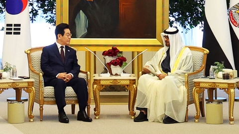  한-UAE, 57분간 정상회담...확대 16분·단독 회담 41분