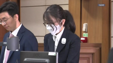 '피고인석 김건희' 5분 공개…오빠는 구속 갈림길