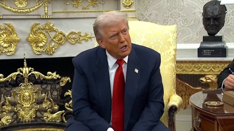 트럼프, 불편한 질문에 '발끈'…"가짜뉴스 공장, 니네 회사 면허 취소"