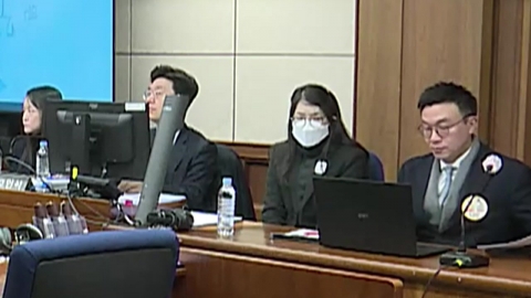 김건희 재판 두 달만 일부 공개…오빠는 구속 심사