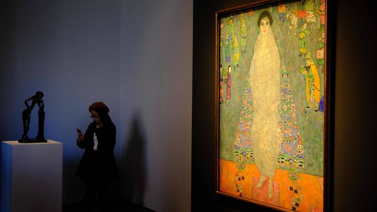 클림트 초상화 작품 3,400억에 낙찰...현대미술 최고가