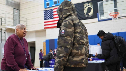 미국 2주 이상 실업 수당 청구 4년 만에 최대 증가