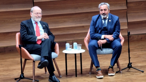 "한일, 역사와 전략적 문제 분리해야"..."한국 독자 핵 역량 보유 반대"