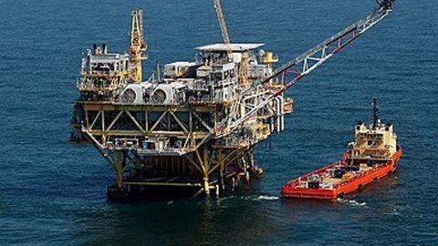 트럼프, 화석연료 해양 시추 대폭 확대 계획...한반도 23배 면적