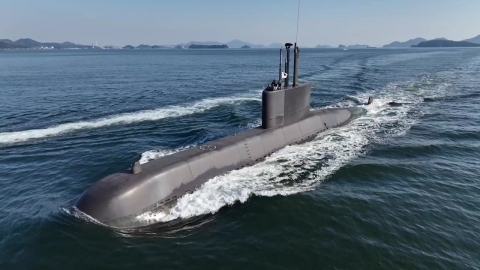 첫 잠수함 장보고함 34년 임무 종료…이젠 핵 추진 잠수함!