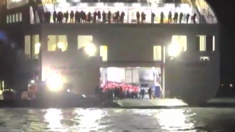 \'여객선 좌초\' 선장도 영장 신청…"운항 내내 선장실에"