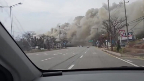  경기 평택시 포승공단에 큰불...대응 1단계 발령