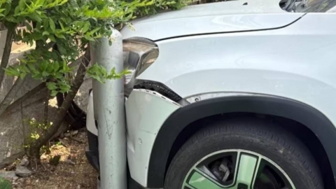 "시동 끄라고 아들 보냈다" 중학생만 탄 차가 앞차 추돌