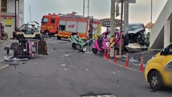 [속보] 제주 우도서 승합차 돌진...3명 심정지·10명 중경상