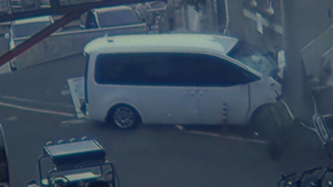 \'급발진\' 주장했지만, 긴급체포…현장 합동감식