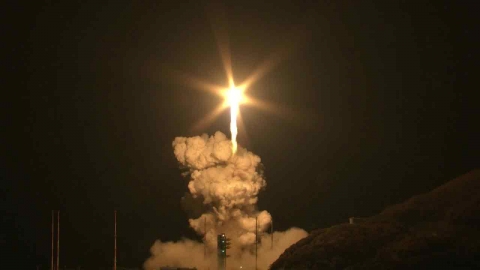  차세대중형위성 3호, 초기 교신 성공