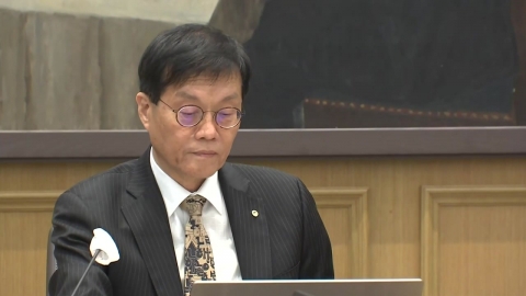 [속보] 한은, 경제성장률 전망치 상향…올해 0.9% → 1.0%