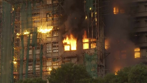 홍콩 아파트 화재로 44명 사망·279명 실종…과실치사 3명 체포