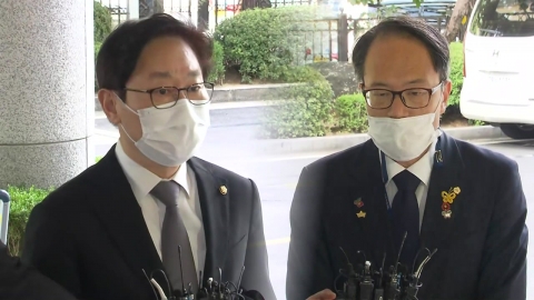 법조계 "이례적 항소 포기" 입 모아…민주당 의원 재판도 주목