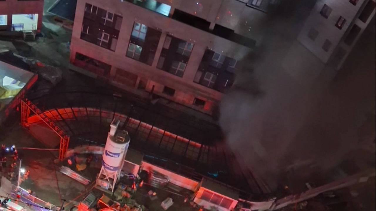 공사 중인 아파트 지하주차장에서 불...2시간 반 만에 진화