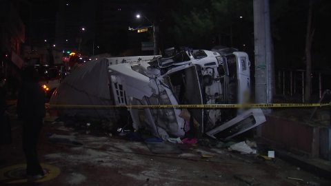 내리막길서 미끄러진 탑차 운전자 숨져…학교 앞 \'음주 운전\' 적발