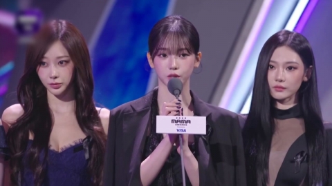 검은 옷 입고 가사 바꾸고…추모로 채운 K팝 시상식