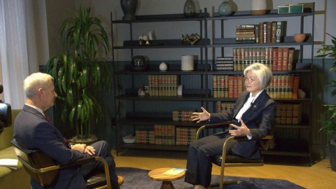 강경화 "한국 전문기술자 위한 새 비자 범주 마련해야"