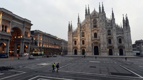 한국 해경, 이탈리아 신혼여행 도중 쓰러진 사람 살려