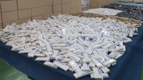 담배 175만 갑 \'역밀수\'…\'61억 탈세\' 호화 생활