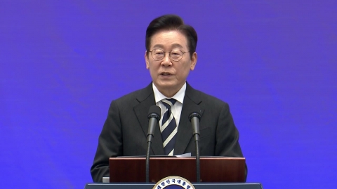 이 대통령, \'계엄 1년\' 외신 기자회견…"위대한 대한국민 감사" 특별성명