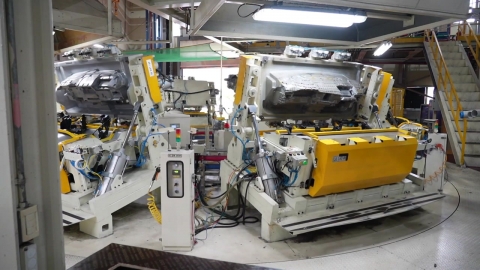 인공지능으로 불량 점검...제조업 인력난 해결한다!