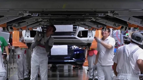 황금기 연다던 트럼프 관세에 '직격탄'…미국 민간 고용 32개월 만에 최대 폭 감소