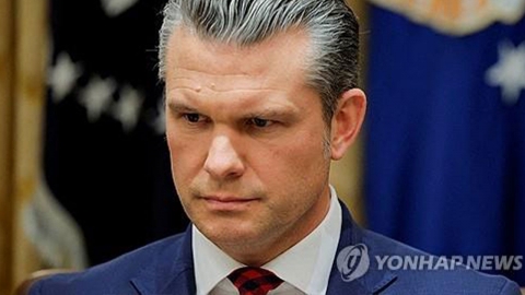 끊임없는 구설수 미 국방장관…'채팅앱 작전논의' 규정 위반 결론