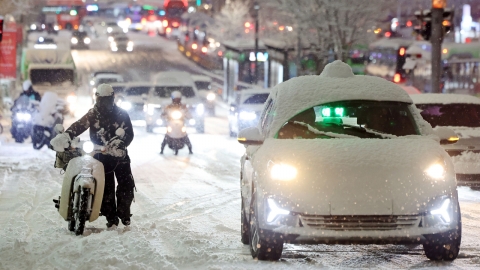  서울·경기 북부 곳곳 대설재난문자...시간당 5cm 강한 눈