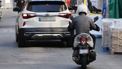 "왜 안 비켜줘"…60대 운전자 폭행해 뇌사상태 빠트린 배달기사