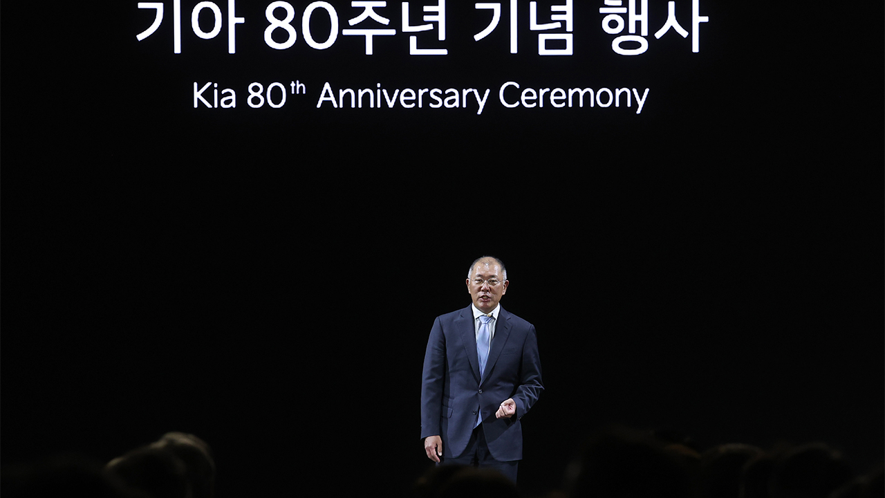 [기업] 정의선 "다이아몬드 원석 같은 기아, 도전 계속할 것"