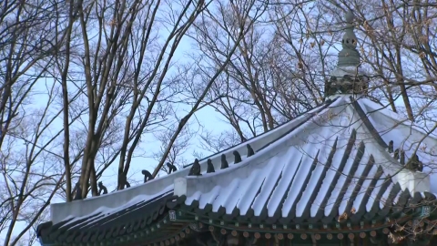 [날씨] 동장군 물러나 추위 누그러져…중부 약한 비·눈