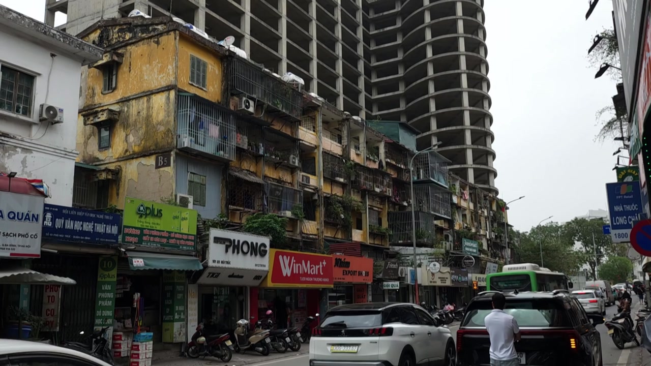 '남아 선호' 불균형 바로잡기 나선 이 나라..."딸 낳으면 현금"