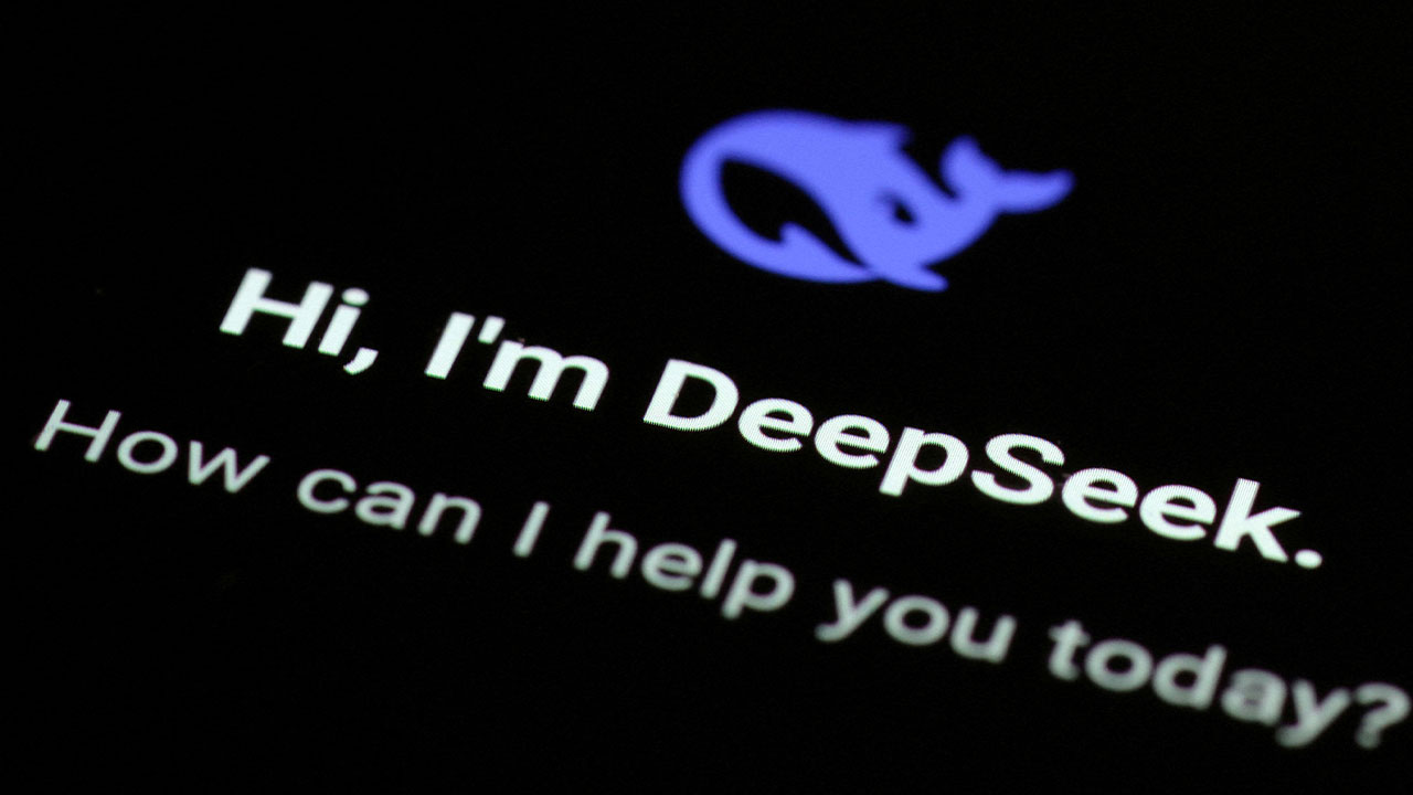 "중국 딥시크, 엔비디아 최신 칩 밀반입해 새 AI 모델 개발...부품 단위 우회 수입로로 들여와"