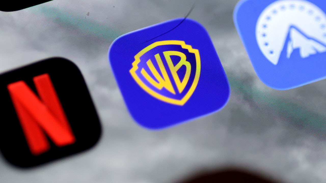 "넷플릭스, 워너브러더스 인수 자금 부채로 신용 등급 강등 위험"