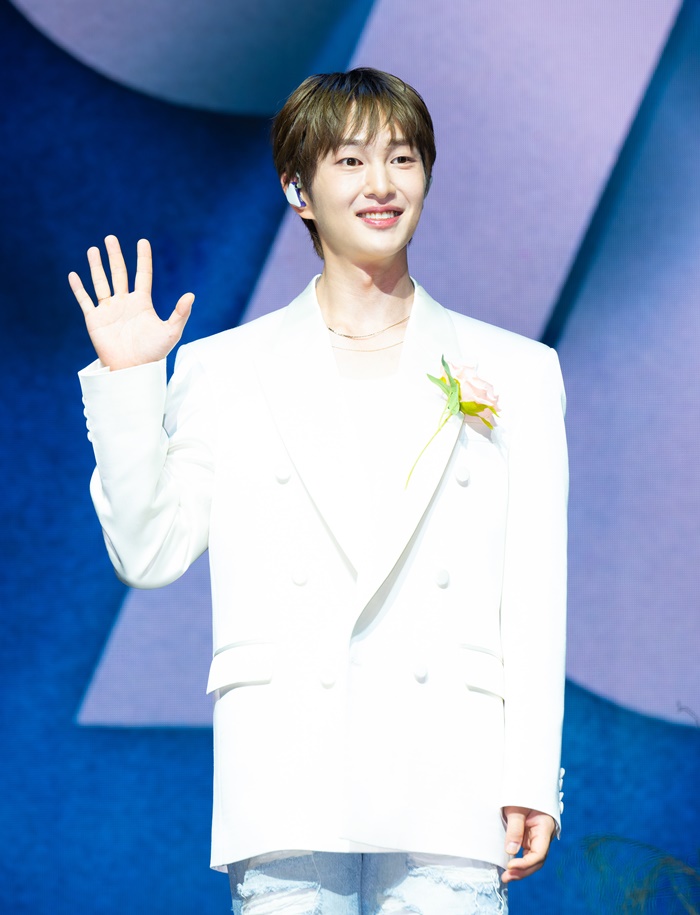 샤이니 온유, '주사 이모' 친분 의혹에 "피부 관리 목적으로 방문"