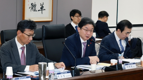 이억원 "시장상황 엄중 주시, 필요시 과감히 조치"