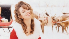 머라이어 캐리, 1994년 발매 캐럴로 빌보드 기록 경신…핫 100 최장 1위