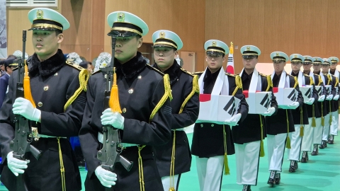 육군 3군단, 6·25 전사자 발굴 유해 합동 영결식..."마지막 한 분까지 가족 품으로"