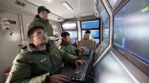 '중국판 B-21'에 '드론항모'까지…미중 무인기 전쟁