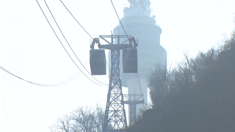 \'명동~정상 5분\' 남산 곤돌라, 공사 재개될까?