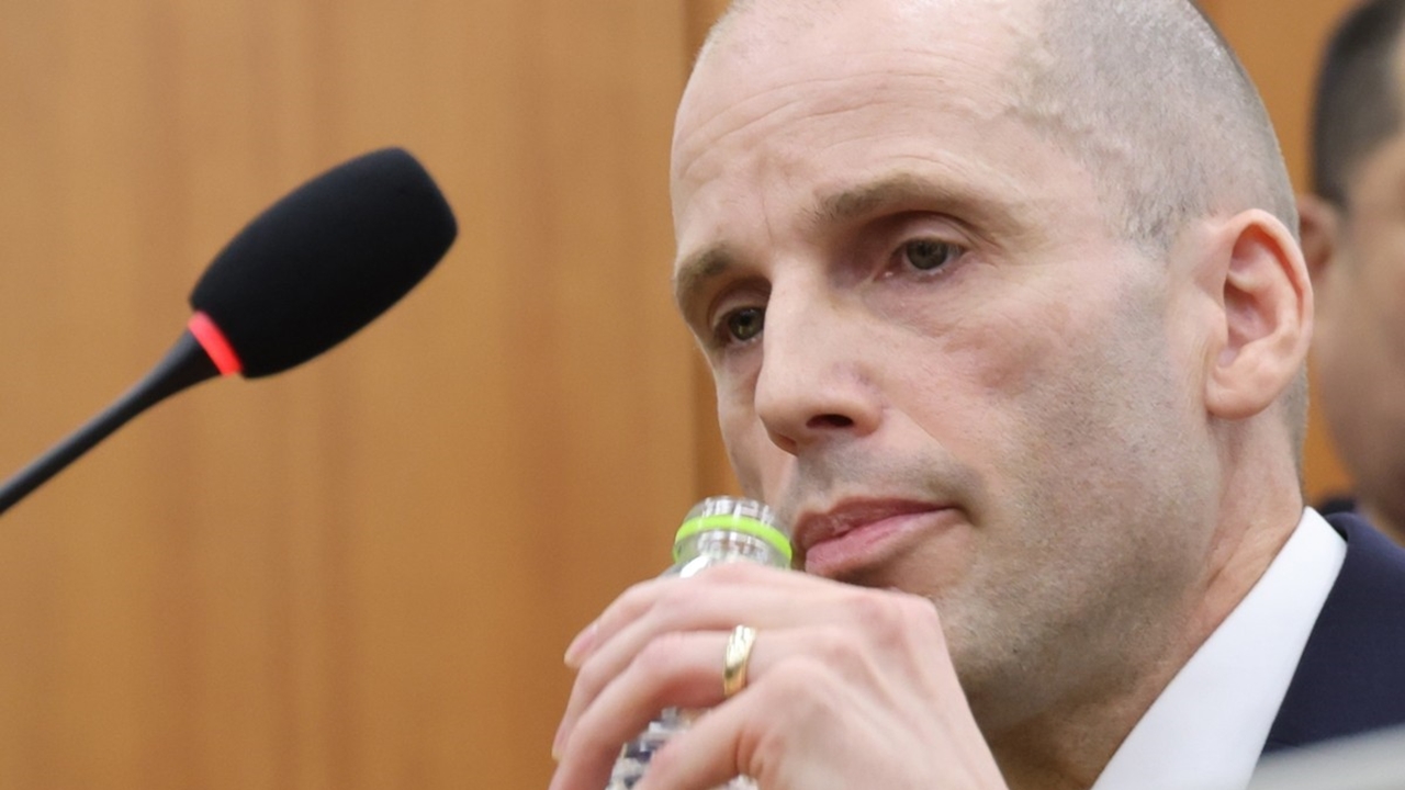 "한국어 잘 몰라요"...외국인 임원 청문회 내보낸 쿠팡에 '분통'