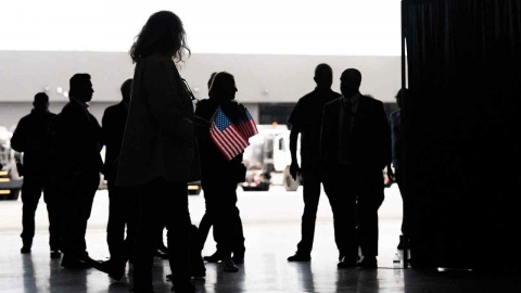 트럼프와 갈등 중인 남아공, '미국행 백인' 지원 기관 불시 단속