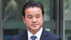 [속보] '통일교 의혹' 임종성 "윤영호 몰라...금품 받은 사실 ...